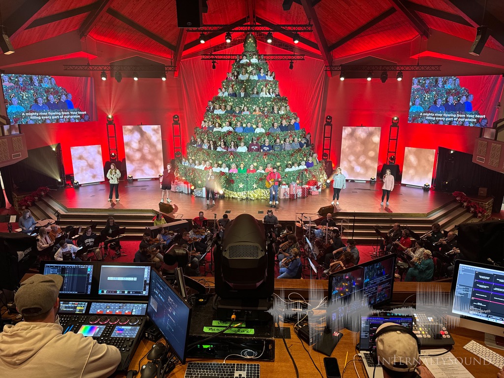 e_2023_12_07_Abeline_Signing_Christmas_Tree_Augusta_GA_10