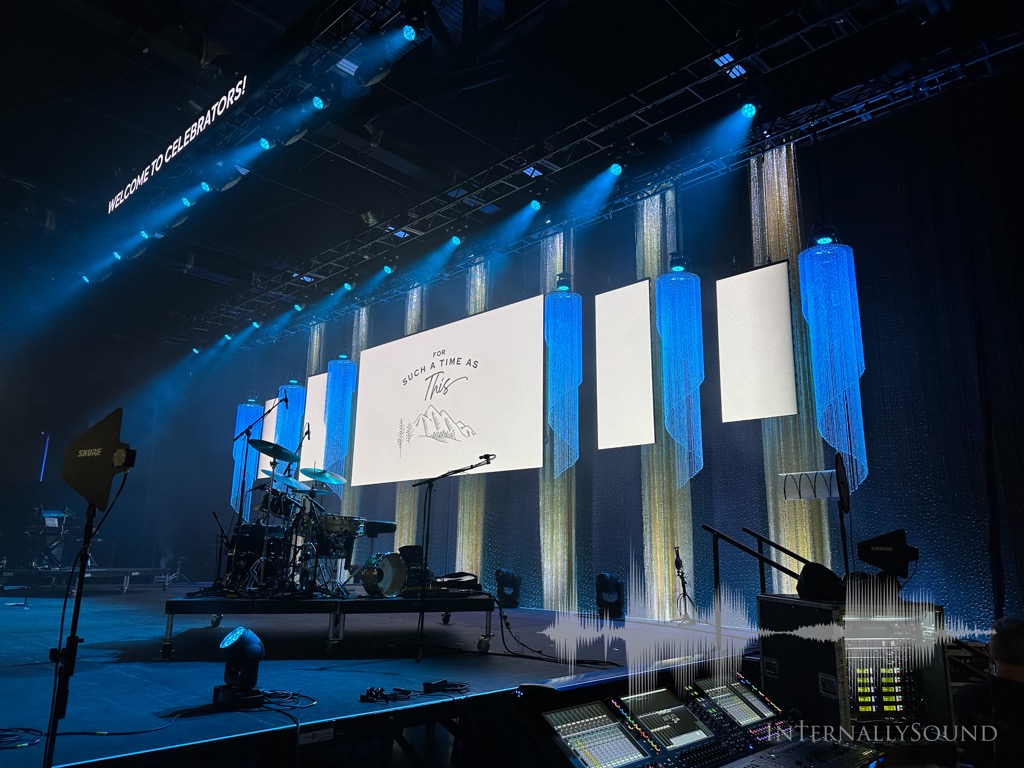 e_2024_10_14_Celebrators_Pigeon_Forge_TN_76