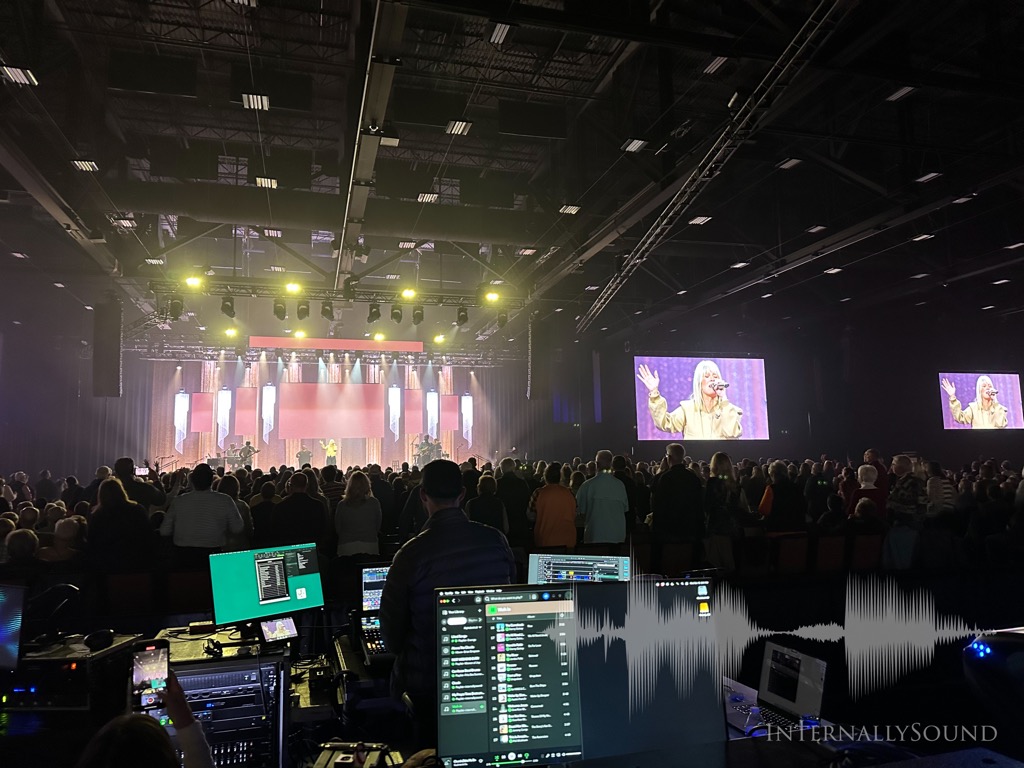 e_2024_10_14_Celebrators_Pigeon_Forge_TN_78