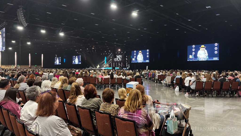 e_2025_08_10_WOJ_1_Pigeon_Forge_Fall_Pigeon_Forge_TN_216