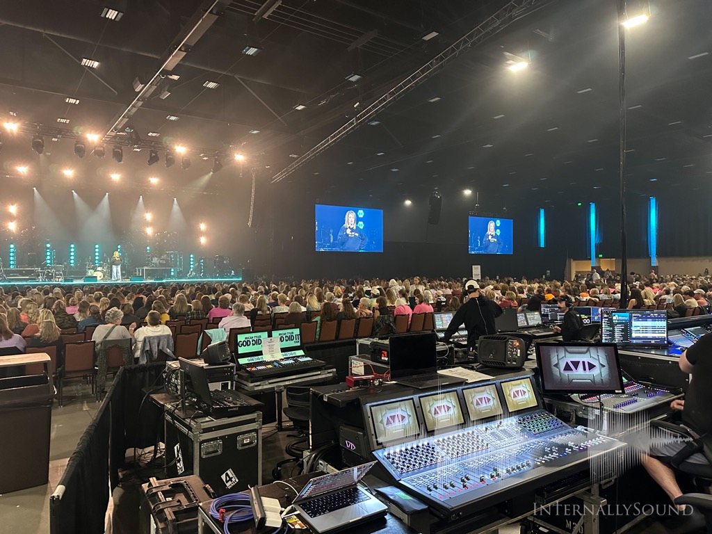 e_2025_08_10_WOJ_1_Pigeon_Forge_Fall_Pigeon_Forge_TN_68