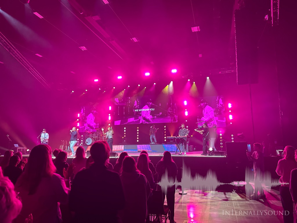 e_2025_08_17_WOJ_2_Pigeon_Forge_Fall_Pigeon_Forge_TN_14