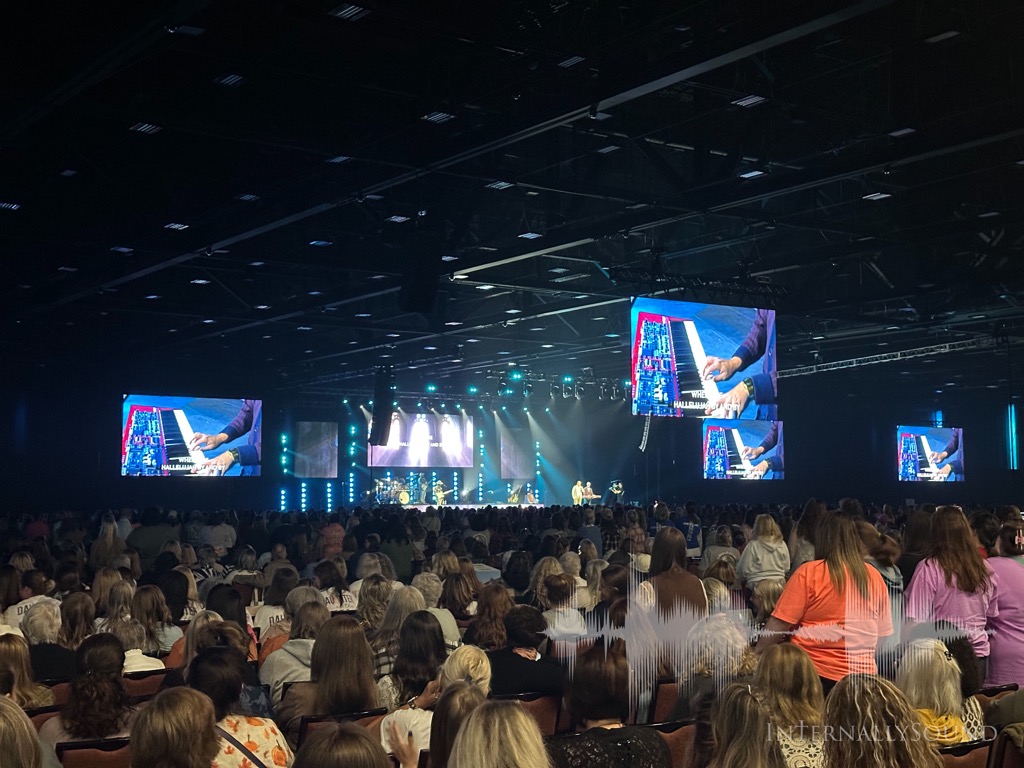 e_2025_08_17_WOJ_2_Pigeon_Forge_Fall_Pigeon_Forge_TN_51