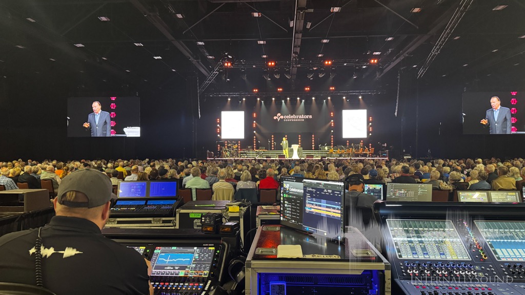 e_2025_10_13_Celebrators_Pigeon_Forge_TN_100