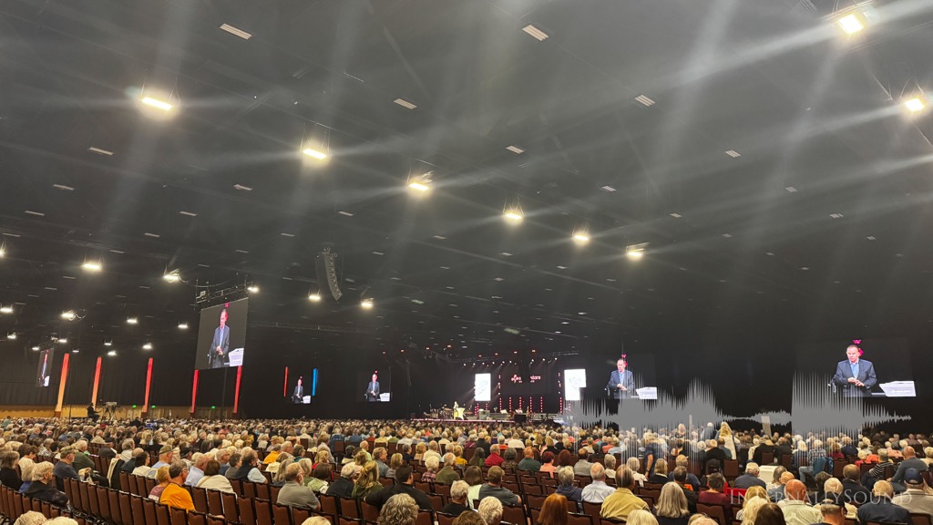 e_2025_10_13_Celebrators_Pigeon_Forge_TN_74